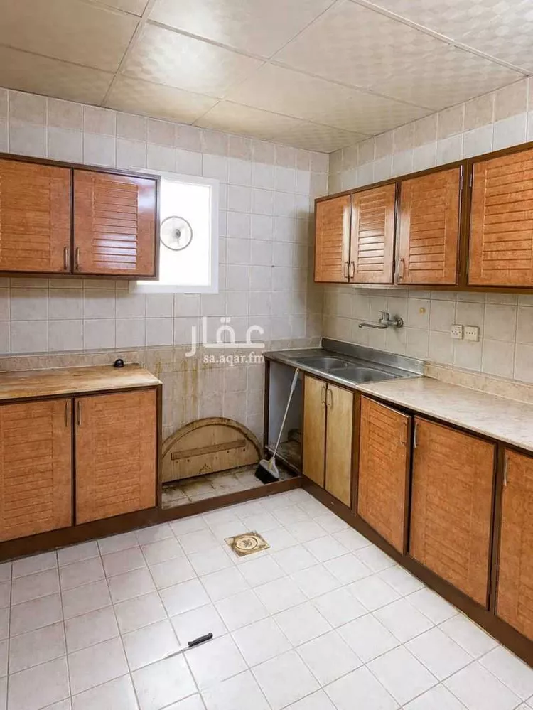 عمارة للإيجار في شارع أبي عبيدة عامر بن الجراح, حي السعادة, مدينة الرياض, منطقة الرياض صورة 4