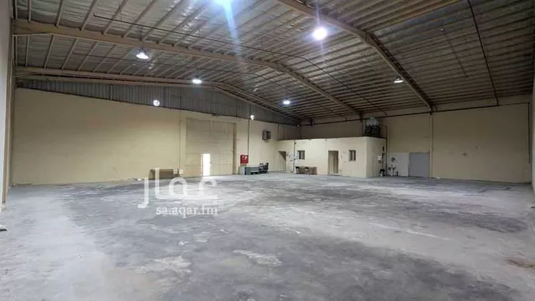 مستودع للإيجار في شارع منارة, حي السلي, مدينة الرياض, منطقة الرياض 1 صورة