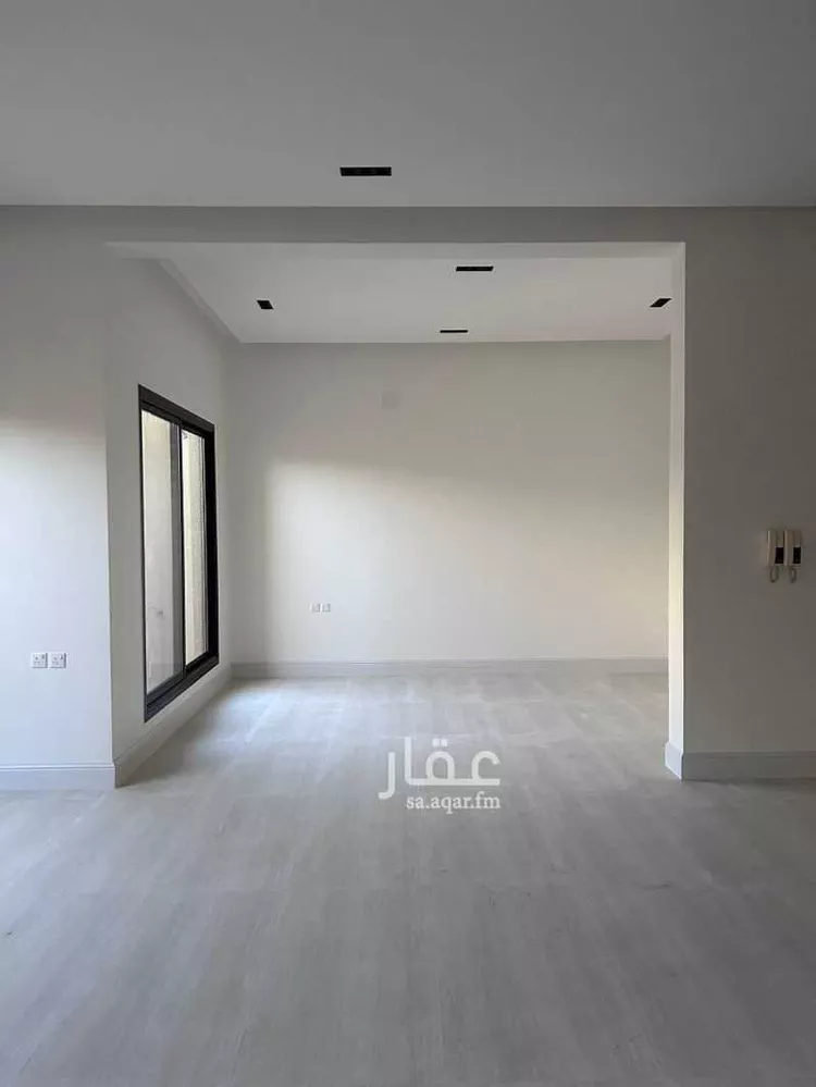 فيلا للبيع في شارع محمد بن حمد الشبيلي, حي العوالي, مدينة الرياض, منطقة الرياض صورة 2