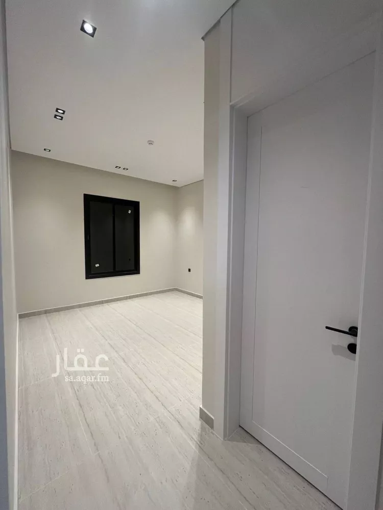 شقة للبيع في شارع عبدالله بن دخيل, حي عكاظ, مدينة الرياض, منطقة الرياض 9