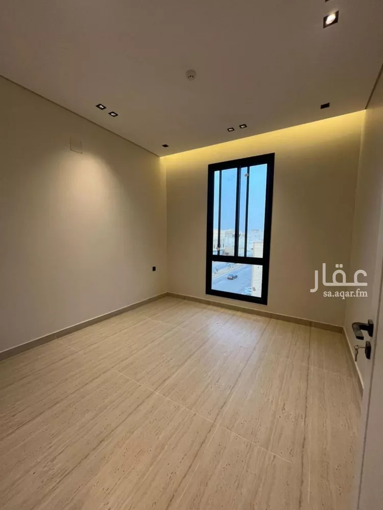 شقة للبيع في شارع عبدالله بن دخيل, حي عكاظ, مدينة الرياض, منطقة الرياض 8