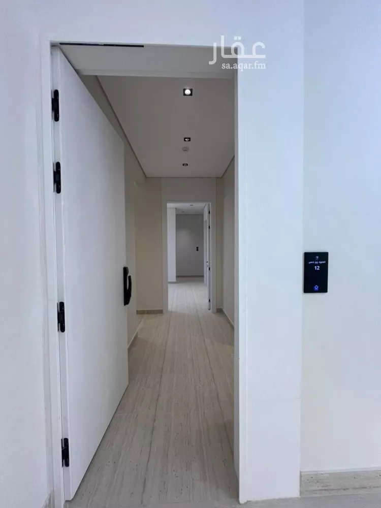 شقة للبيع في شارع عبدالله بن دخيل, حي عكاظ, مدينة الرياض, منطقة الرياض