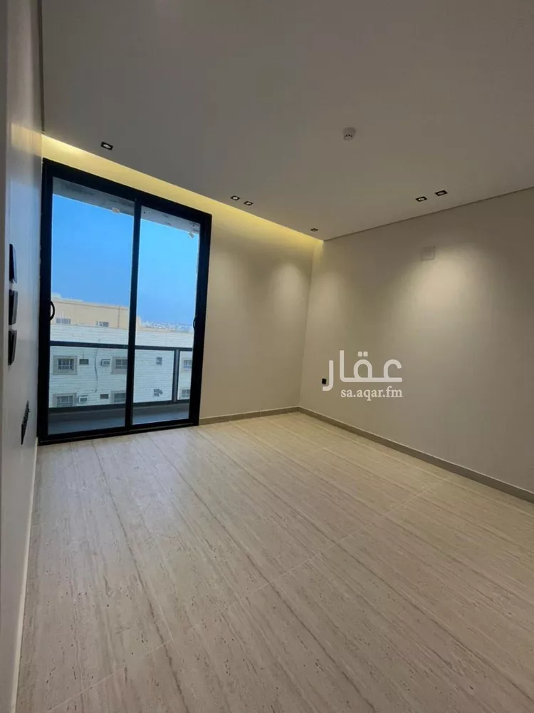 شقة للبيع في شارع عبدالله بن دخيل, حي عكاظ, مدينة الرياض, منطقة الرياض 9