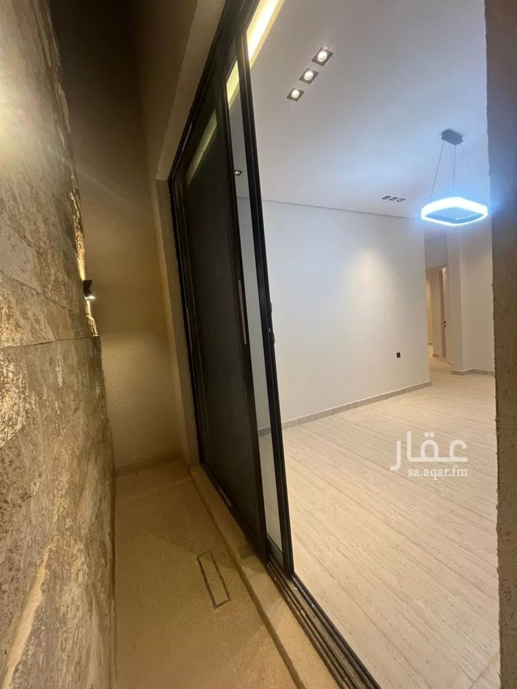 شقة للبيع في شارع عبدالله بن دخيل, حي عكاظ, مدينة الرياض, منطقة الرياض 6