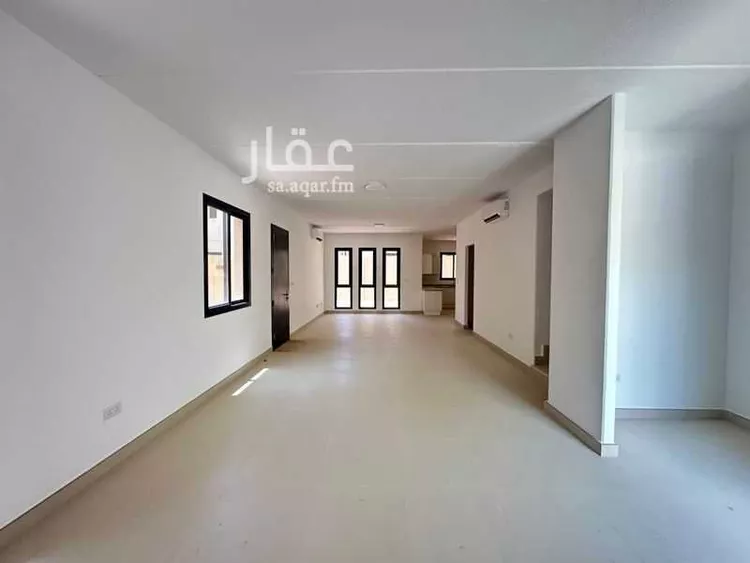 فيلا للإيجار في شارع رقم 1018, حي سدرة, مدينة الرياض, منطقة الرياض