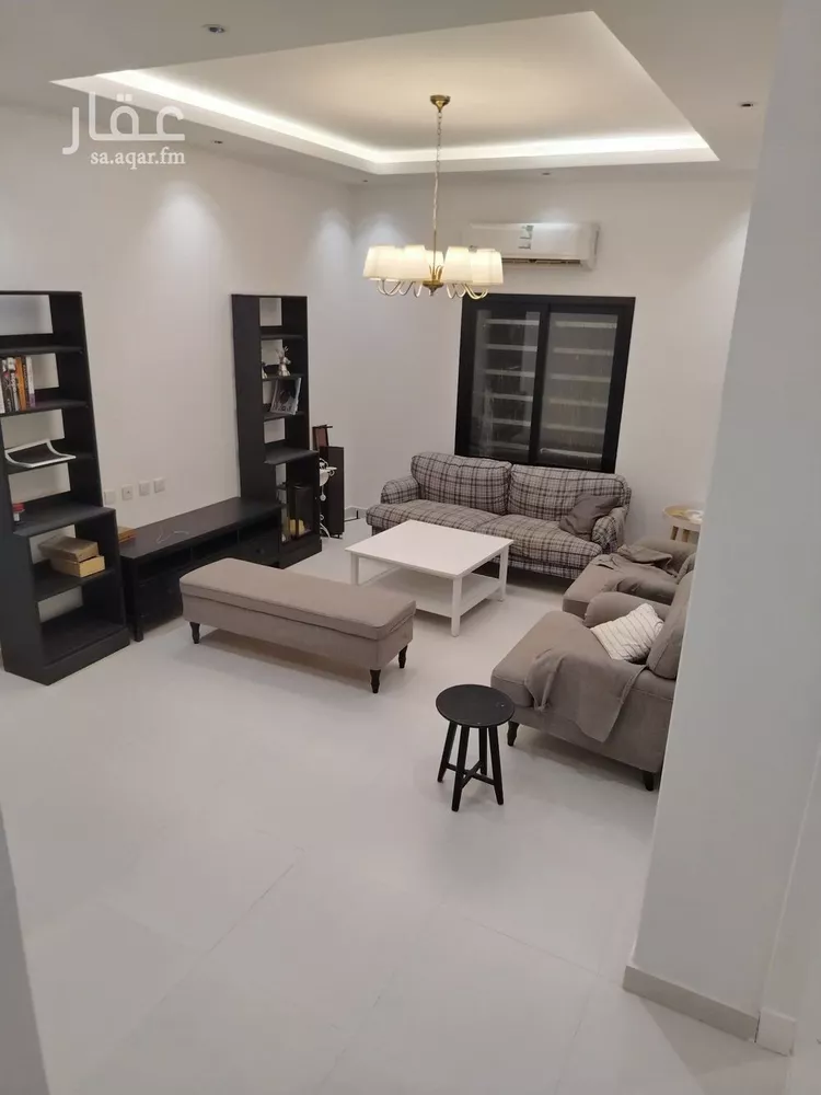 فيلا للإيجار في شارع عبدالعزيز بن سبيل, حي العارض, مدينة الرياض, منطقة الرياض صورة 2