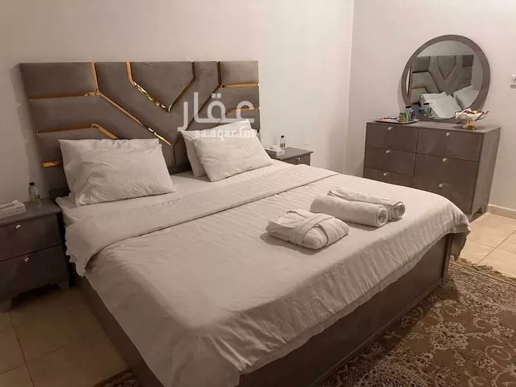 شقة مفروشة للحجز في شارع الامير مقرن بن عبدالعزيز ، حي الخليج ، النعيرية ، النعيرية