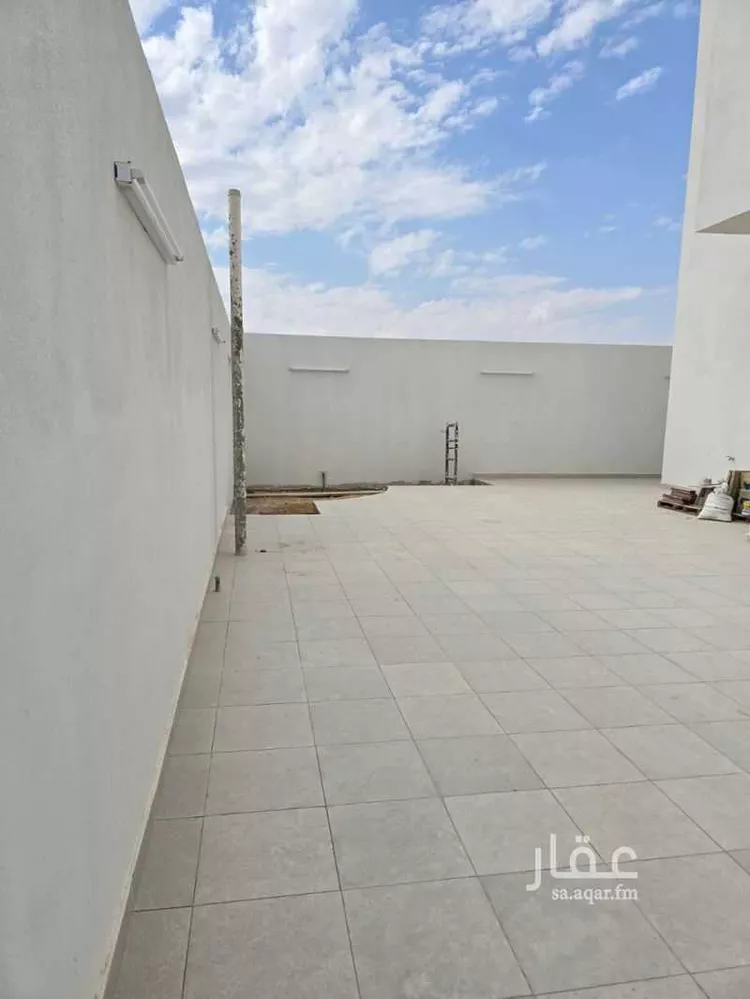 محل للإيجار في شارع 5200669, حي عريض, مدينة الرياض, منطقة الرياض صورة 2