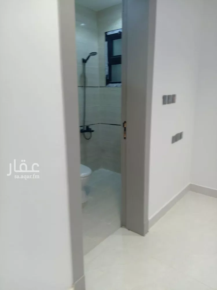 دور للبيع في شارع عبدالعزيز بن عبدالملك, حي بدر, مدينة الرياض, منطقة الرياض صورة 2