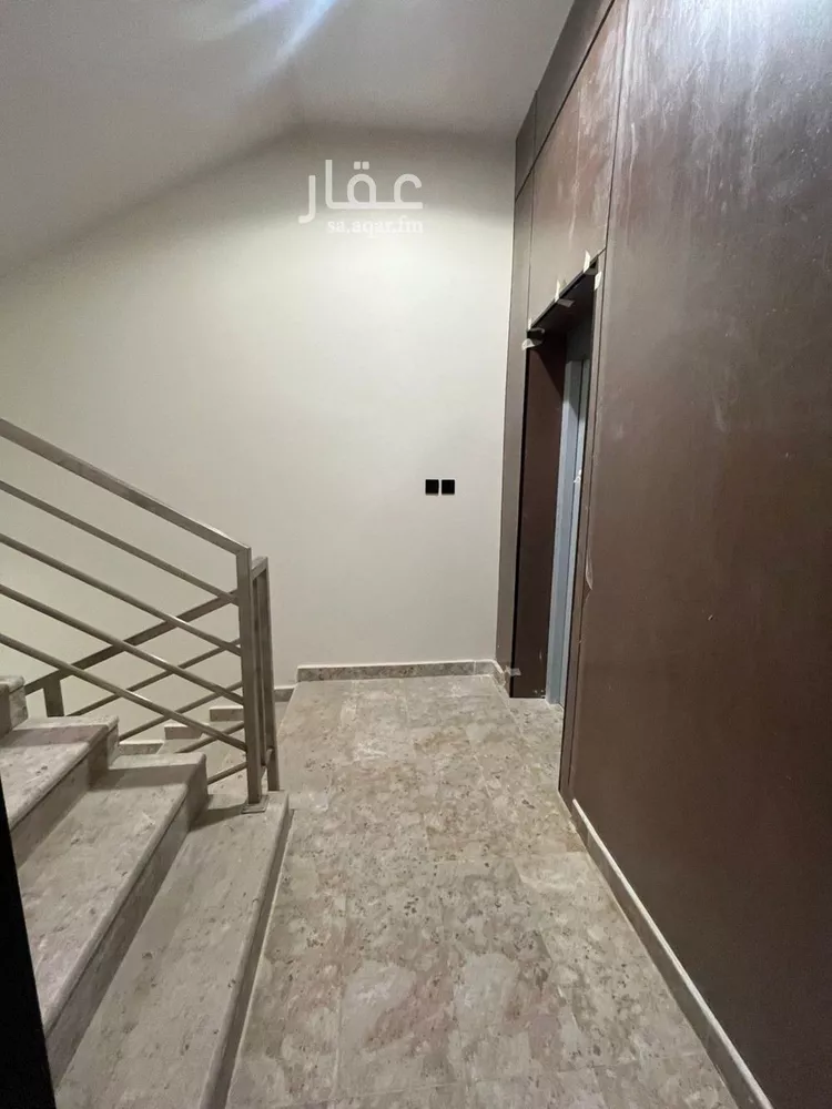 دور للبيع في شارع روح بن عبادة, حي السويدي الغربي, مدينة الرياض, منطقة الرياض 10
