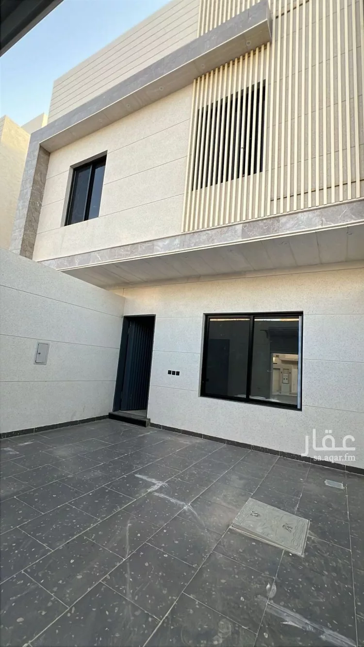 فيلا للبيع في شارع ممر30, حي عكاظ, مدينة الرياض, منطقة الرياض صورة 4