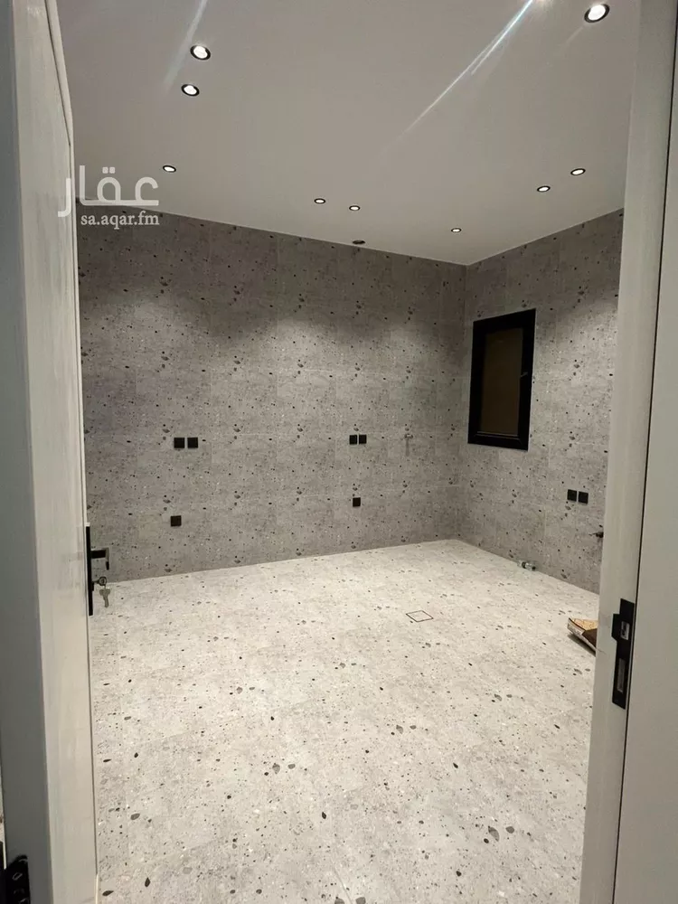 دور للبيع في شارع أبي بكر اليقطيني, حي طويق, مدينة الرياض, منطقة الرياض صورة 3