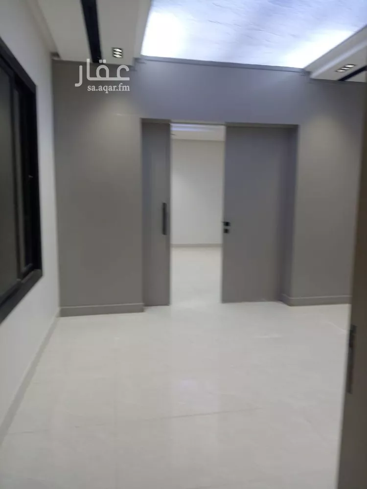 دور للبيع في شارع أحمد الطيبي, حي بدر, مدينة الرياض, منطقة الرياض صورة 3