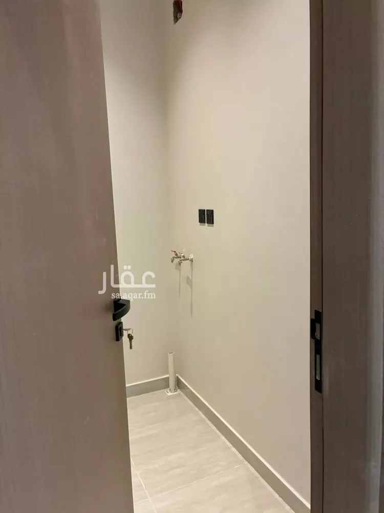 دور للبيع في شارع حيزان, حي السويدي, مدينة الرياض, منطقة الرياض 9