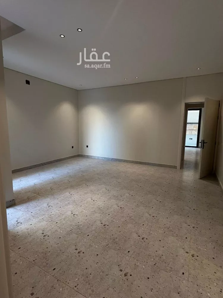 دور للبيع في شارع أبي بكر اليقطيني, حي طويق, مدينة الرياض, منطقة الرياض صورة 2