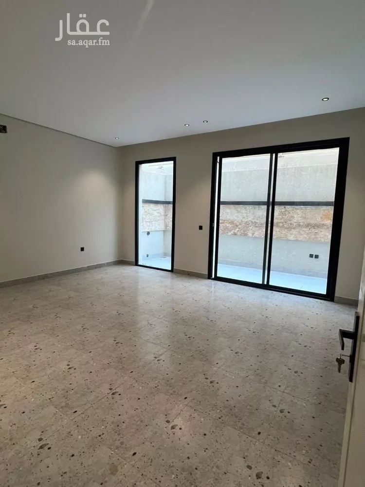 دور للبيع في شارع أبي بكر اليقطيني, حي طويق, مدينة الرياض, منطقة الرياض 6