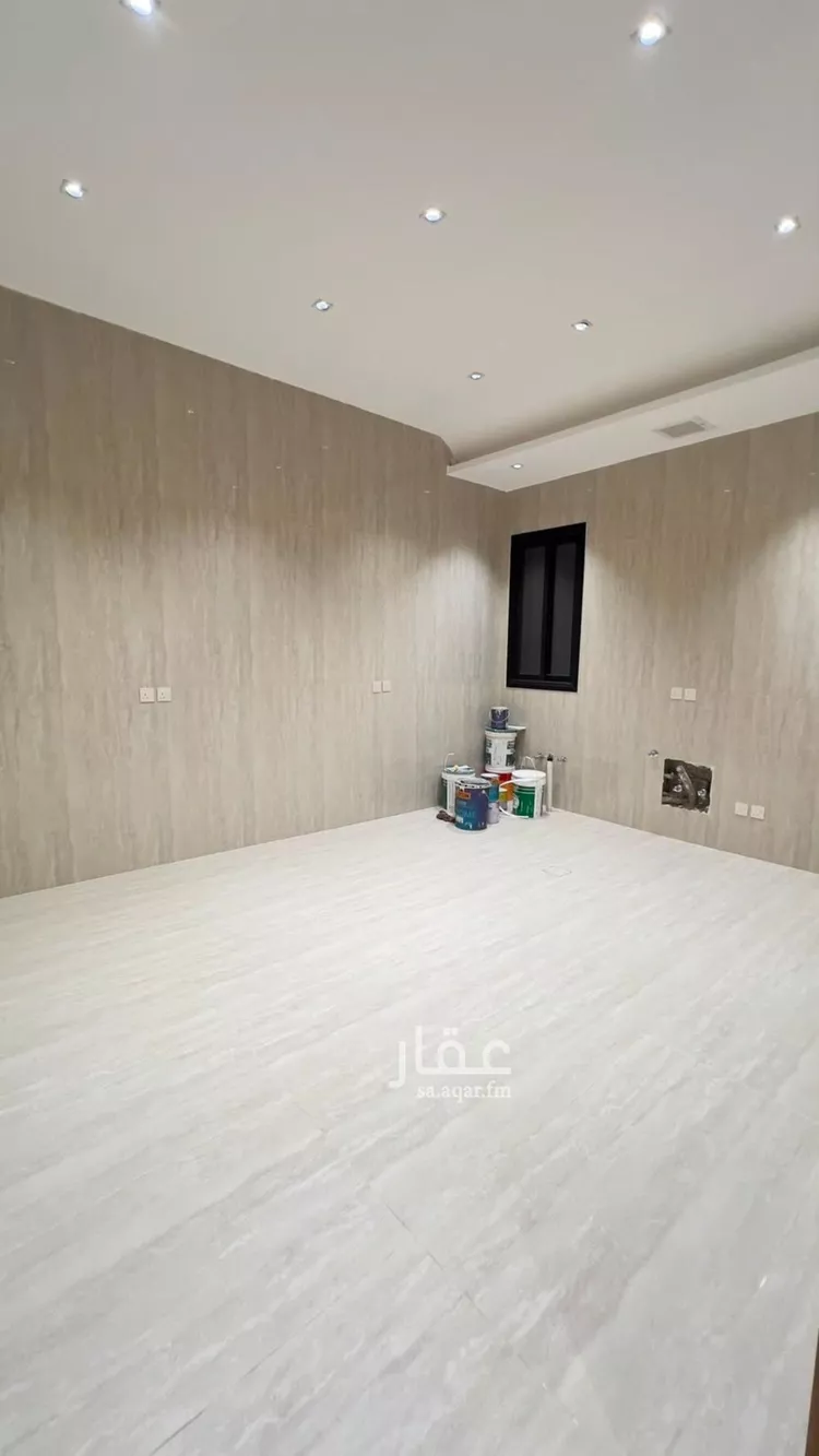 Floor for Sale in Riyadh Dhahrat Namar 12