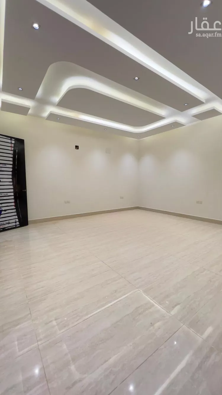 Floor for Sale in Riyadh Dhahrat Namar 14