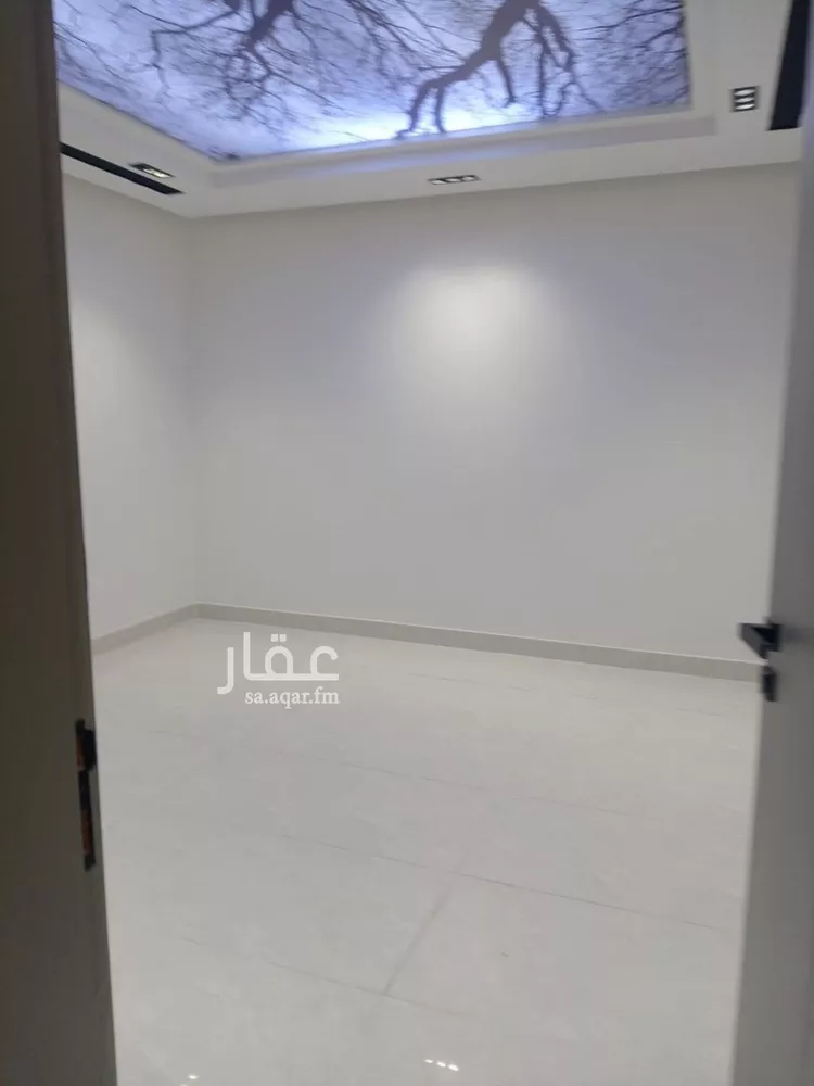 دور للبيع في شارع أحمد الطيبي, حي بدر, مدينة الرياض, منطقة الرياض صورة 4