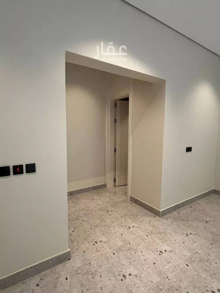 Floor for Sale in Riyadh Tuwaiq 9