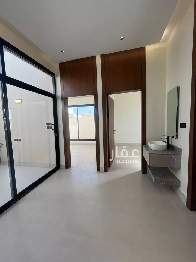 شقة للبيع في شارع روح بن عبادة, حي السويدي الغربي, مدينة الرياض, منطقة الرياض 7