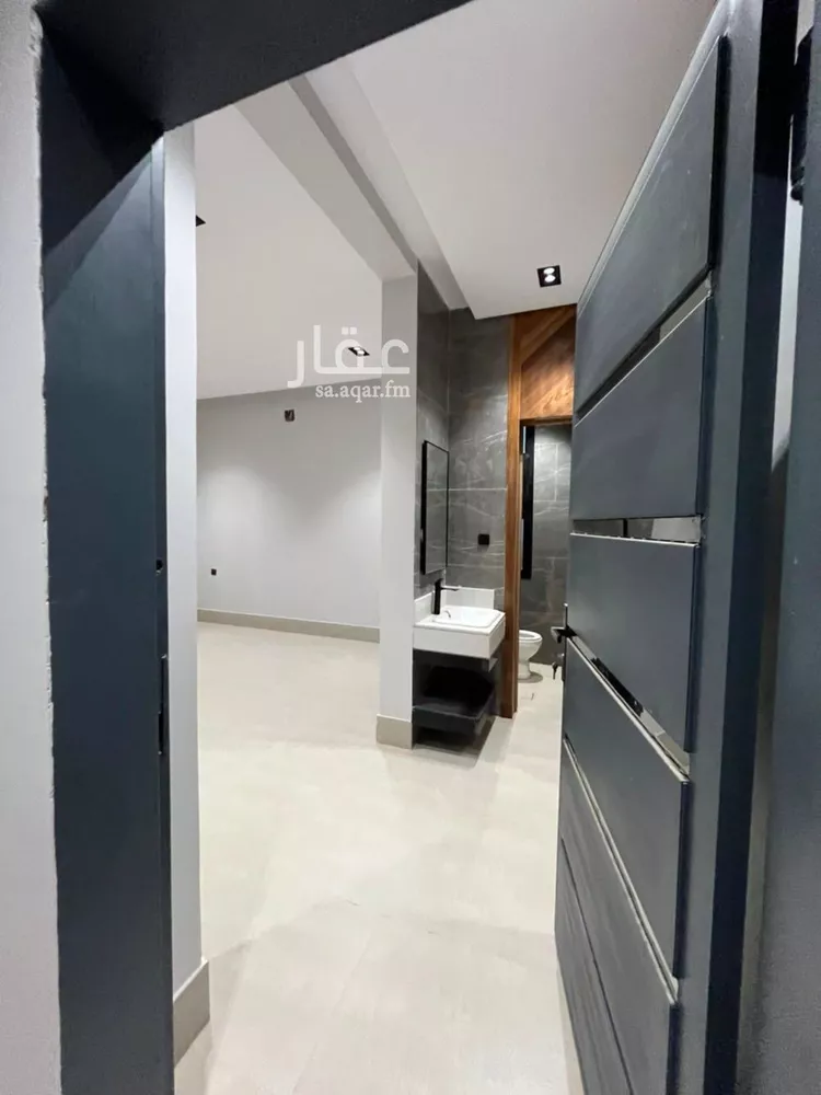 دور للبيع في شارع حسن سلطان العمروي, حي طويق, مدينة الرياض, منطقة الرياض 14