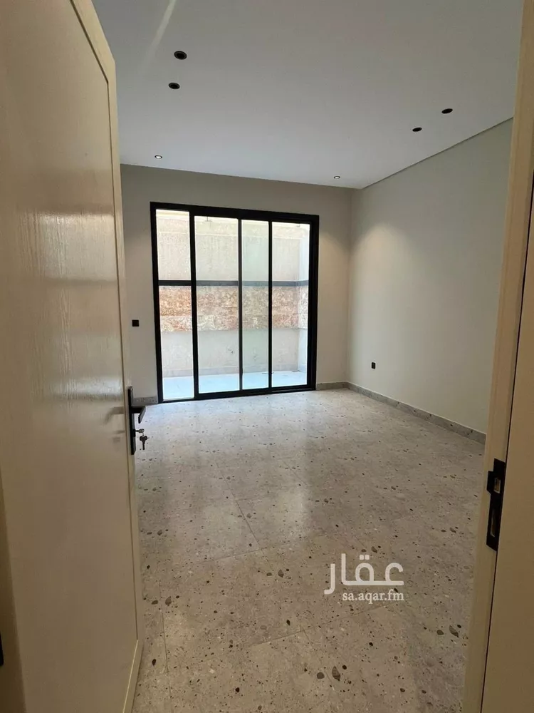 Floor for Sale in Riyadh Tuwaiq 7