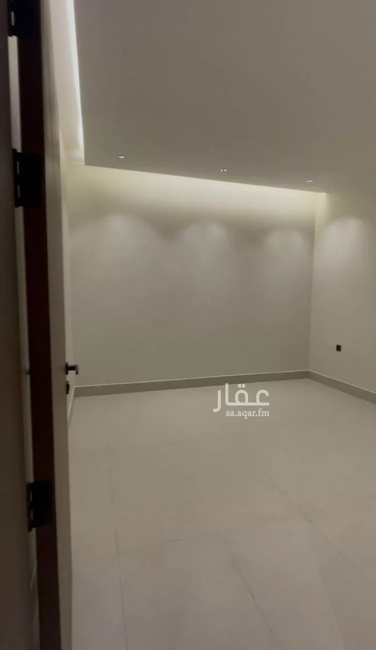 دور للبيع في شارع روح بن عبادة, حي السويدي الغربي, مدينة الرياض, منطقة الرياض 7