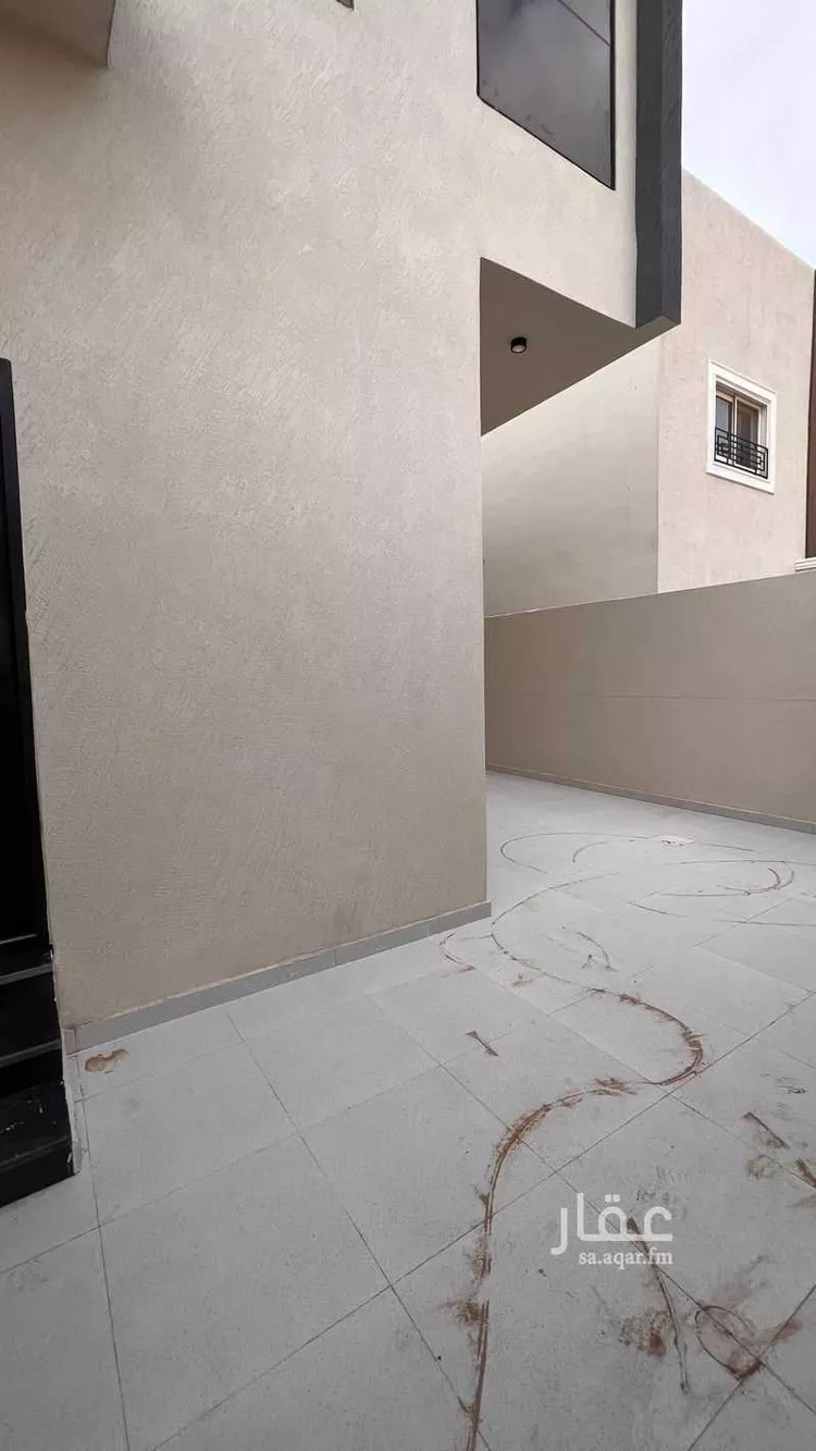 عمارة للبيع في شارع عبدالله ابن محمد ابن صالح الزواوي, حي الضاحي الغربي, مدينة بريدة, منطقة القصيم صورة 4
