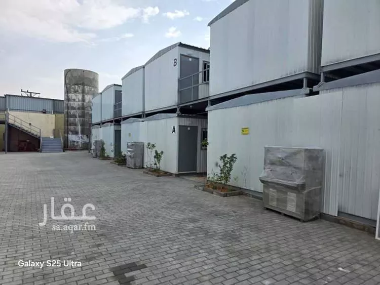 Complex for rent in Riyadh Ar Rimal 6