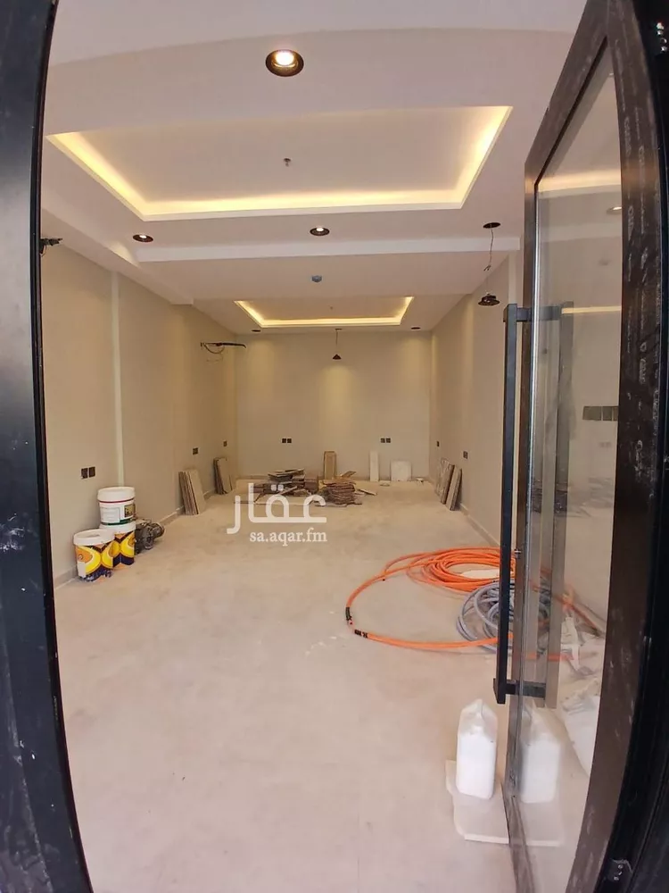 محل للإيجار في شارع الخطيب التبريزي, حي البوادي, مدينة جدة, منطقة مكة المكرمة صورة 2