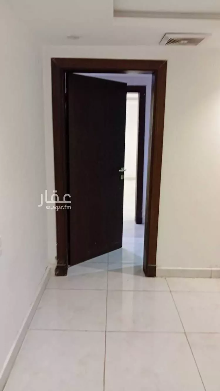 شقة للإيجار في شارع عبدالله ابن حارثة, حي مريخ, مدينة جدة, منطقة مكة المكرمة صورة 4