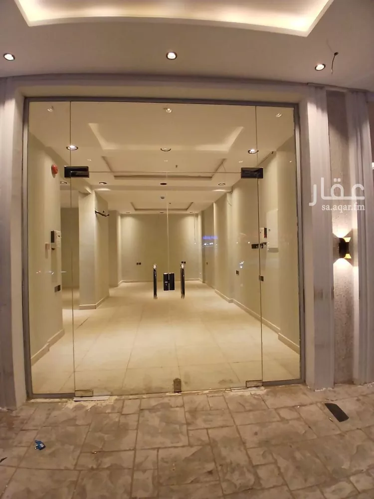 محل للإيجار في شارع الخطيب التبريزي, حي البوادي, مدينة جدة, منطقة مكة المكرمة 1 صورة