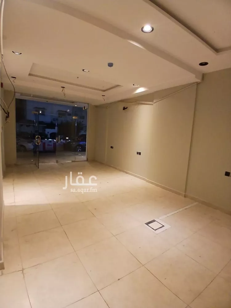 محل للإيجار في شارع الخطيب التبريزي, حي البوادي, مدينة جدة, منطقة مكة المكرمة صورة 2