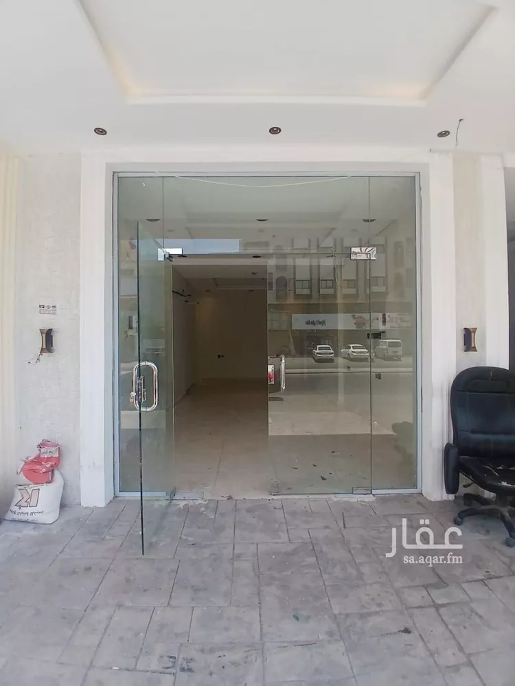 محل للإيجار في شارع الخطيب التبريزي, حي البوادي, مدينة جدة, منطقة مكة المكرمة صورة 3