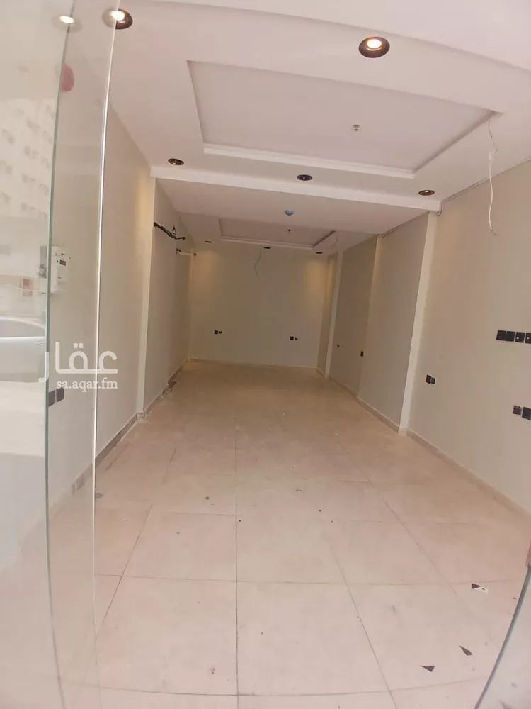 محل للإيجار في شارع الخطيب التبريزي, حي البوادي, مدينة جدة, منطقة مكة المكرمة صورة 2