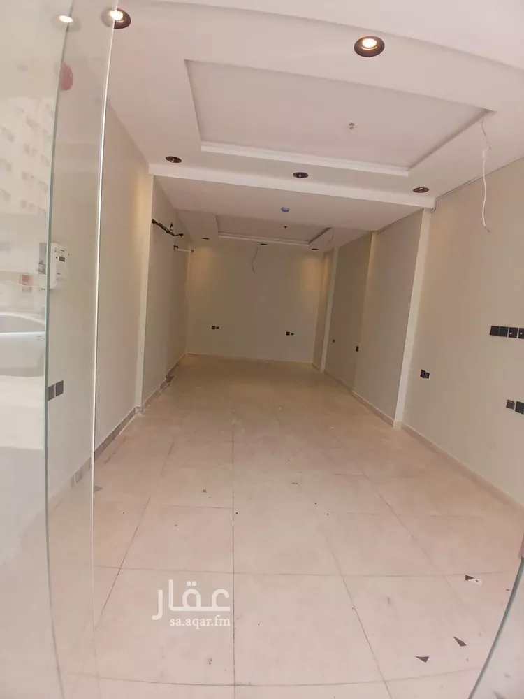 محل للإيجار في شارع الخطيب التبريزي, حي البوادي, مدينة جدة, منطقة مكة المكرمة 1 صورة