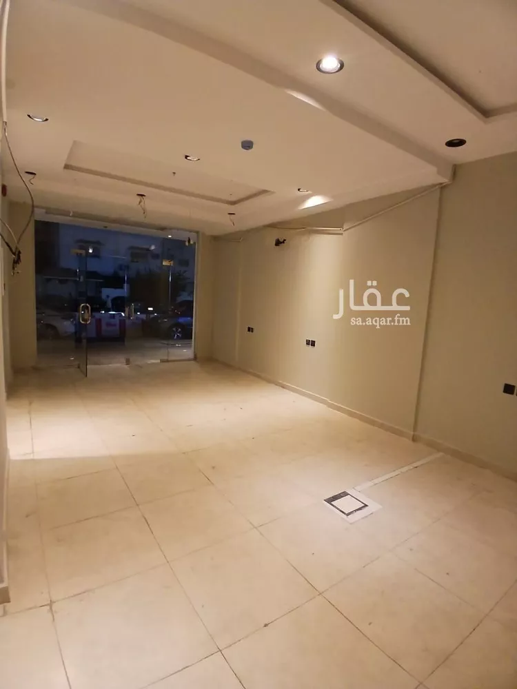 محل للإيجار في شارع الخطيب التبريزي, حي البوادي, مدينة جدة, منطقة مكة المكرمة صورة 2