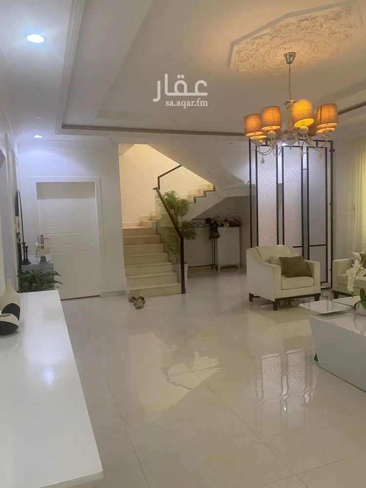 فيلا للبيع في شارع ابي العباس الحميري, حي الرمال, مدينة الرياض, منطقة الرياض صورة 2