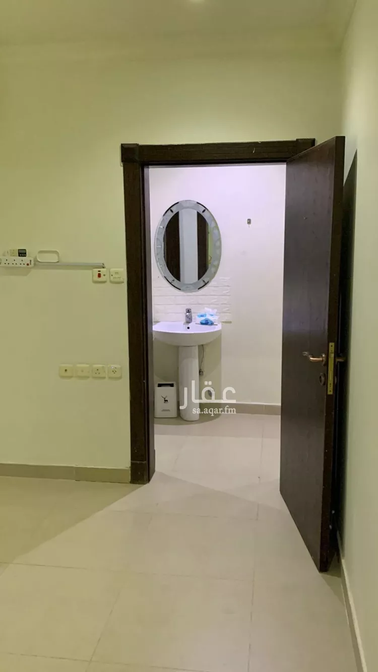 شقة للإيجار في شارع مثنية, حي العقيق, مدينة الرياض, منطقة الرياض