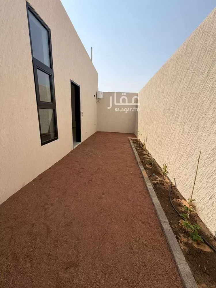 دور للبيع في شارع هجره عسيلان 522, حي النقيب الجنوبي, مدينة بريدة, منطقة القصيم 12