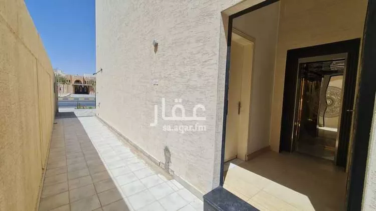 Commercial Office for Rent in Buraydah Al Eskan صورة 3