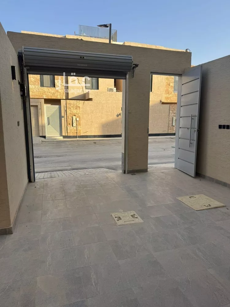 دور للبيع في شارع الأمير عبدالله بن سعود بن عبدالله صنيت, حي بدر, مدينة الرياض, منطقة الرياض صورة 5