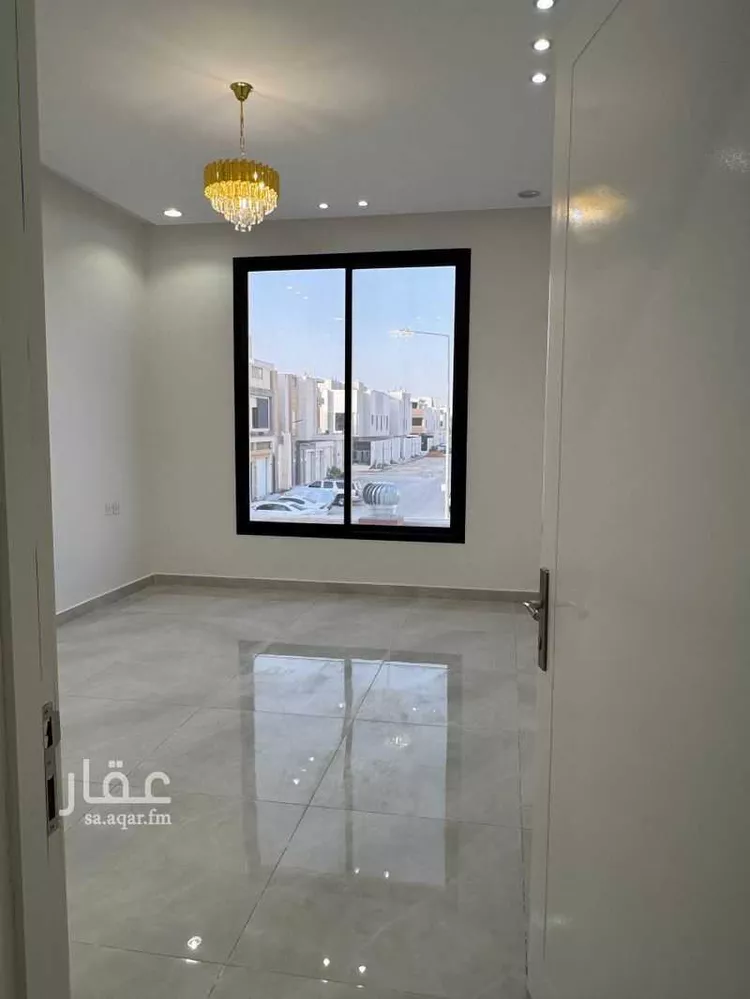 دور للبيع في شارع إبراهيم الشرواني, حي الرمال, مدينة الرياض, منطقة الرياض صورة 4
