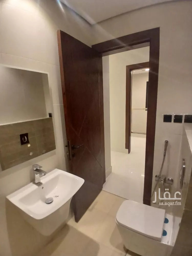فيلا للبيع في شارع ثابت النحوي, حي الرمال, مدينة الرياض, منطقة الرياض صورة 5
