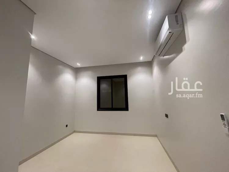 Floor for Sale in Riyadh Al Yarmouk 10