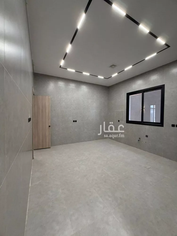 فيلا للبيع في شارع السلطان قابوس بن سعيد, حي المعيزيلة, مدينة الرياض, منطقة الرياض 15