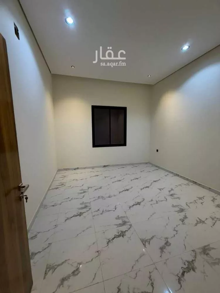 دور للبيع في شارع معقل بن عامر, حي الرمال, مدينة الرياض, منطقة الرياض صورة 2