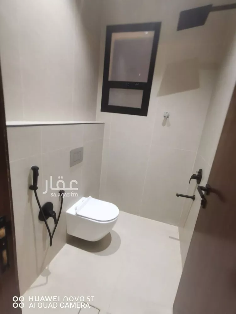 فيلا للبيع في شارع حجاج بن أرطأة, حي الرمال, مدينة الرياض, منطقة الرياض صورة 3