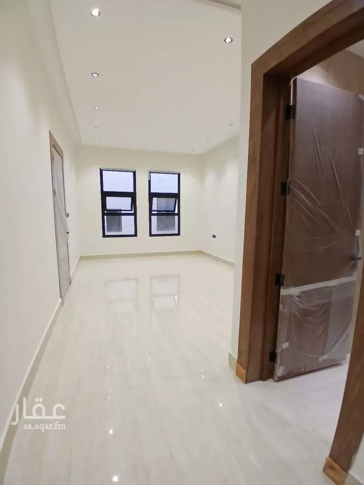 فيلا للبيع في شارع وجية الشحامي, حي الرمال, مدينة الرياض, منطقة الرياض صورة 3